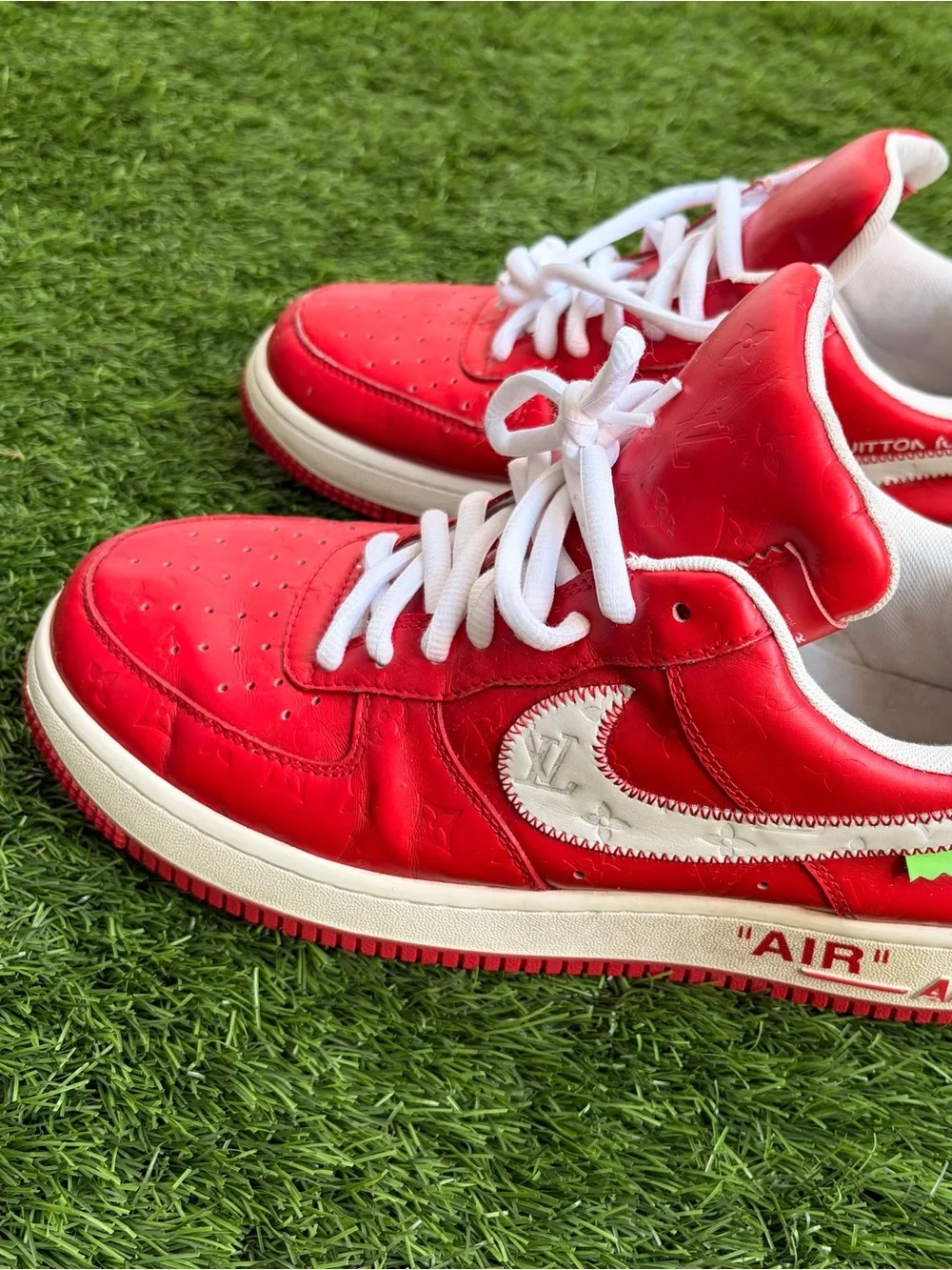 Nike louis vuitton virgil abloh size 10 Red and White Low-Top Sneakers